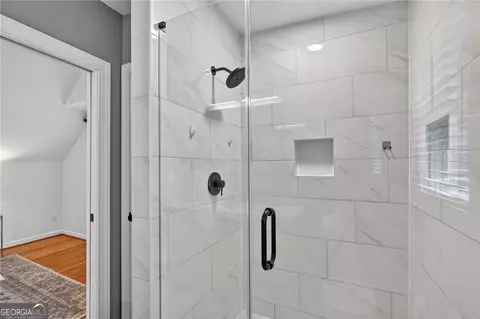 Bath - 1898 Dyer Cir, Chamblee, GA 30341 photo 2 of 3