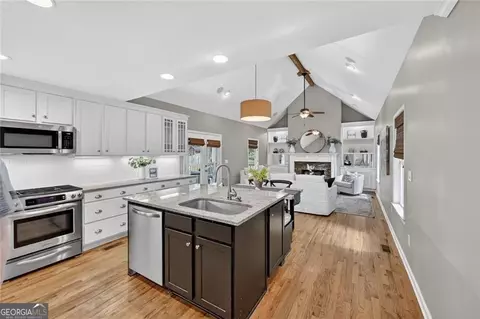 Kitchen - 1898 Dyer Cir, Chamblee, GA 30341 photo 3 of 3
