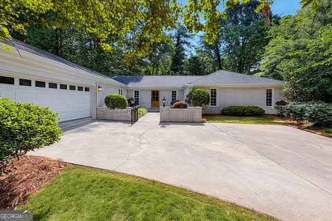 4296 Huntington Cir, Atlanta, GA 30338