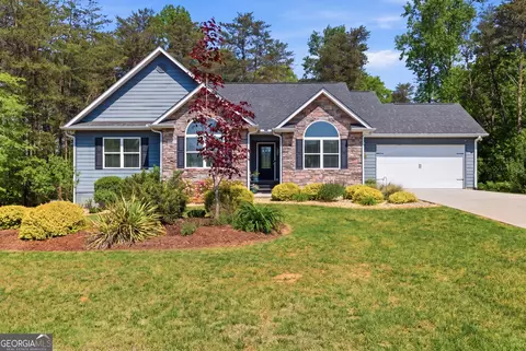 393 Linwood Dr, Demorest, GA 30535