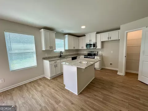 Kitchen - 239 Stancil Dr, Toccoa, GA 30577 photo 2 of 2