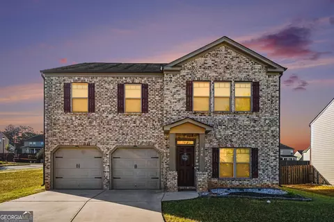 216 Loganview Dr, Loganville, GA 30052