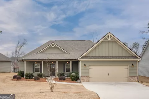 8661 St Andrews Pkwy, Winston, GA 30187