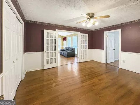 Living - 360 Floyd Rd, Hampton, GA 30228 photo 5 of 8