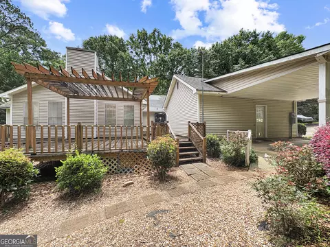 Exterior - 360 Floyd Rd, Hampton, GA 30228 photo 5 of 11