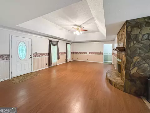Living - 360 Floyd Rd, Hampton, GA 30228 photo 8 of 8