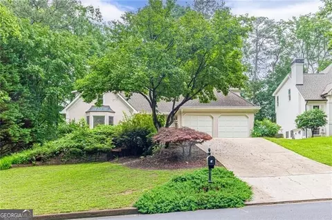 10625 Haynes Forest Dr, Alpharetta, GA 30022