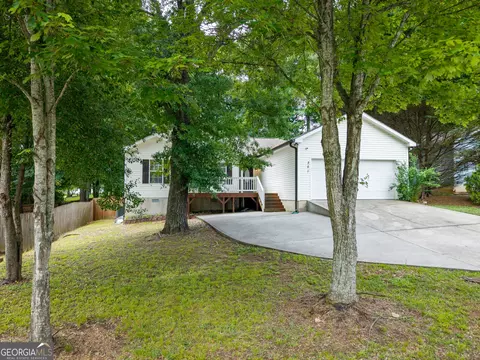 351 Mary Alice Dr, Winder, GA 30680