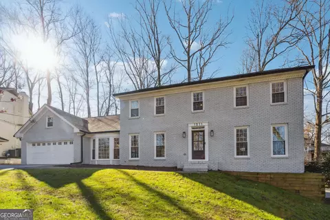 1511 Summerset Dr, Dunwoody, GA 30338