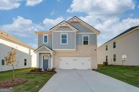 37 Cedar Dr, Fairburn, GA 30213