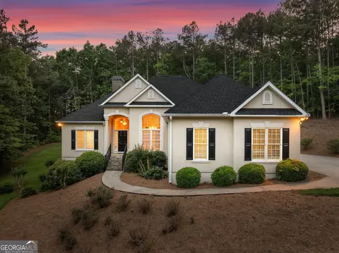905 Cider Rdg, Clarkesville, GA 30523