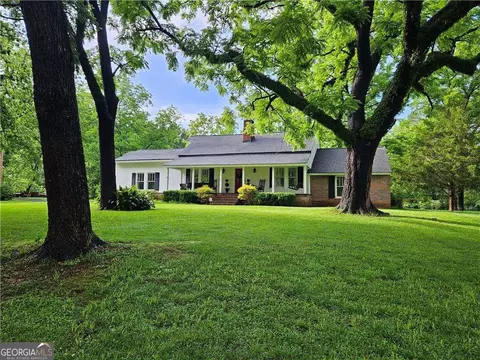 4640 Hadaway Rd NW, Kennesaw, GA 30152