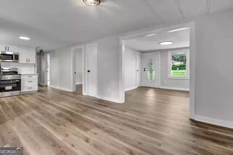 Entry Way - 455 Cindy St, Jackson, GA 30233 photo 2 of 2