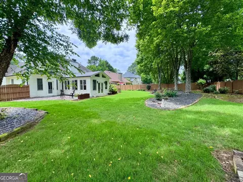 513 Ruby Ln, Canton, GA 30114 photo 4