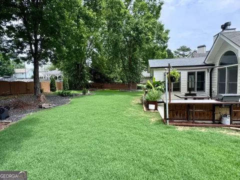 513 Ruby Ln, Canton, GA 30114 photo 3