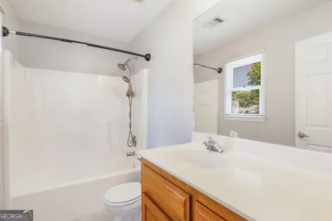 Bath - 513 Ruby Ln, Canton, GA 30114 photo 6 of 6