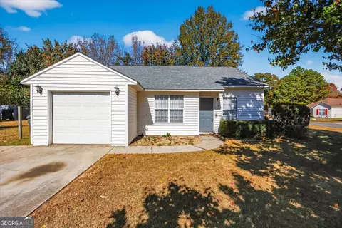 100 Mauldon Ct, Warner Robins, GA 31093