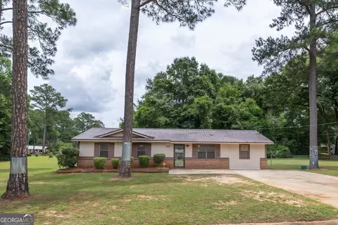 1903 Armory Dr, Americus, GA 31719