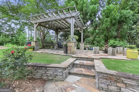 Exterior - 129 Copper Creek Dr, Lagrange, GA 30240 photo 9 of 18