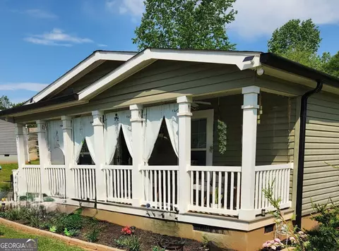 50 Meadowview, Newnan, GA 30263