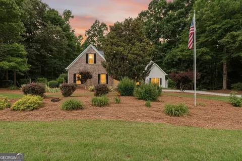 107 Rainwater Ct, Mcdonough, GA 30252