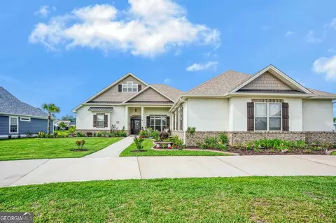 216 Jake Colton Dr, Kingsland, GA 31548