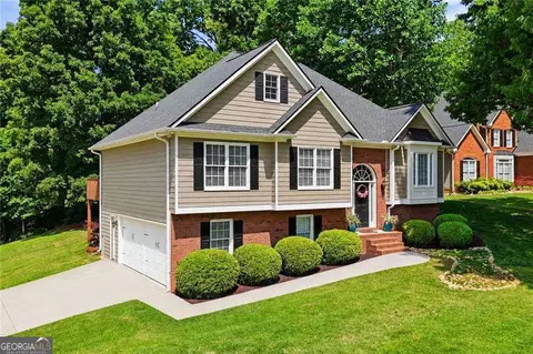 13 Lamplighter Cv NW, Cartersville, GA 30120