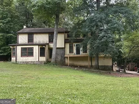 5160 Island Dr, Stone Mountain, GA 30087