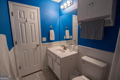 Bath - 153 Alice Walker Dr, Athens, GA 30607 photo 4 of 4
