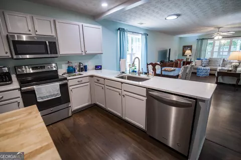 Kitchen - 153 Alice Walker Dr, Athens, GA 30607 photo 3 of 4