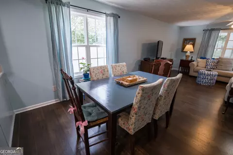 Dining - 153 Alice Walker Dr, Athens, GA 30607 photo 1 of 2
