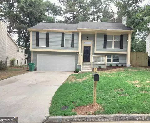 2053 Raintree Pl, Lithonia, GA 30058