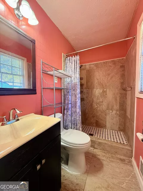 Bath - 6205 Fieldcrest Dr, Morrow, GA 30260 photo 2 of 4