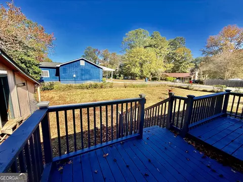 Exterior - 6205 Fieldcrest Dr, Morrow, GA 30260 photo 7 of 9