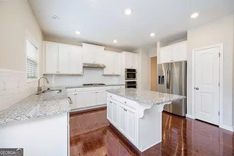 Kitchen - 620 Sunset Park Dr, Suwanee, GA 30024 photo 1 of 2