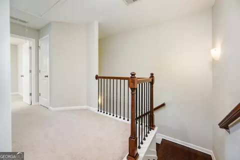 Entry Way - 620 Sunset Park Dr, Suwanee, GA 30024 photo 4 of 5
