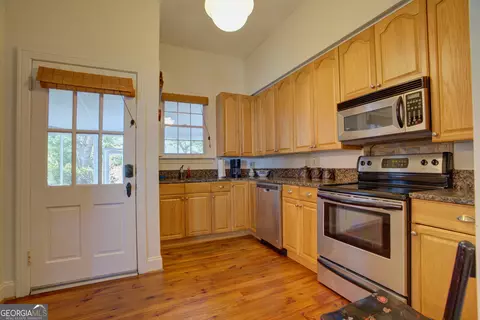 Kitchen - 414 E 9th St SE, Rome, GA 30161 photo 2 of 2