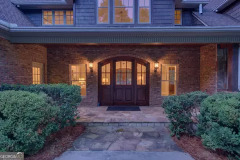 Exterior - 795 Chenocetah Dr, Cornelia, GA 30531 photo 4 of 18