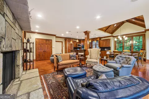 Living - 795 Chenocetah Dr, Cornelia, GA 30531 photo 6 of 10