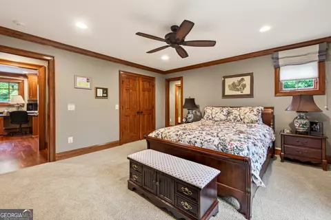Bedroom - 795 Chenocetah Dr, Cornelia, GA 30531 photo 4 of 11