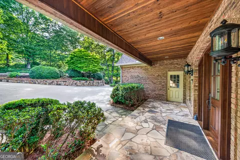 Exterior - 795 Chenocetah Dr, Cornelia, GA 30531 photo 5 of 18