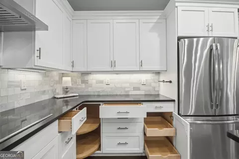 Kitchen - 4930 H D Atha Rd, Covington, GA 30014 photo 3 of 6