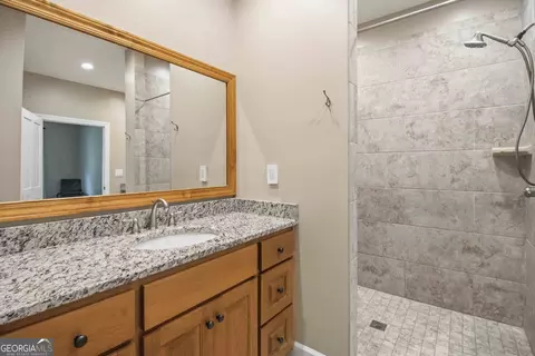 Bath - 4930 H D Atha Rd, Covington, GA 30014 photo 1 of 5