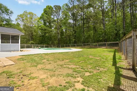 Exterior - 4930 H D Atha Rd, Covington, GA 30014 photo 6 of 16