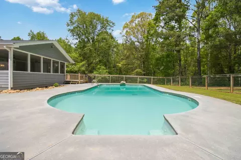 Exterior - 4930 H D Atha Rd, Covington, GA 30014 photo 11 of 16