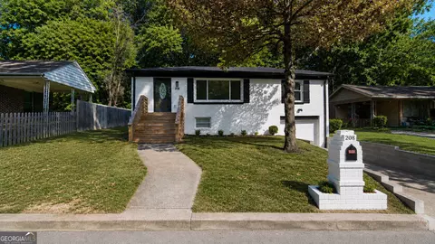 208 Silver Springs Cir SW, Atlanta, GA 30310