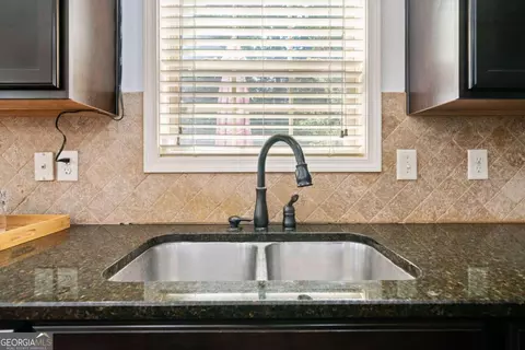 Kitchen - 5265 Winflow Way, Suwanee, GA 30024 photo 3 of 4