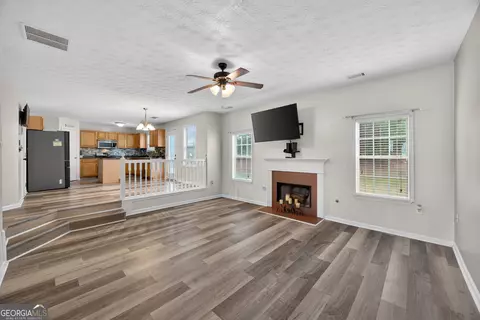 Living - 85 Middleton Dr, Covington, GA 30016 photo 2 of 4