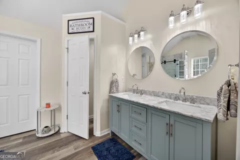 Bath - 85 Middleton Dr, Covington, GA 30016 photo 3 of 4