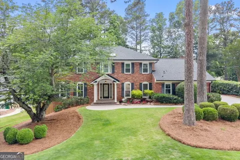 5380 Redfield Dr, Dunwoody, GA 30338
